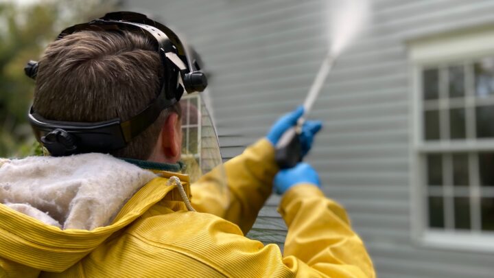 How Much to Charge for Pressure Washing